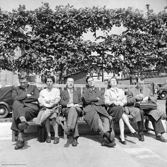 Nigel Henderson: Workers relaxing in the sun