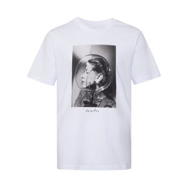 Lee Miller Model with Lightbulb t-shirt