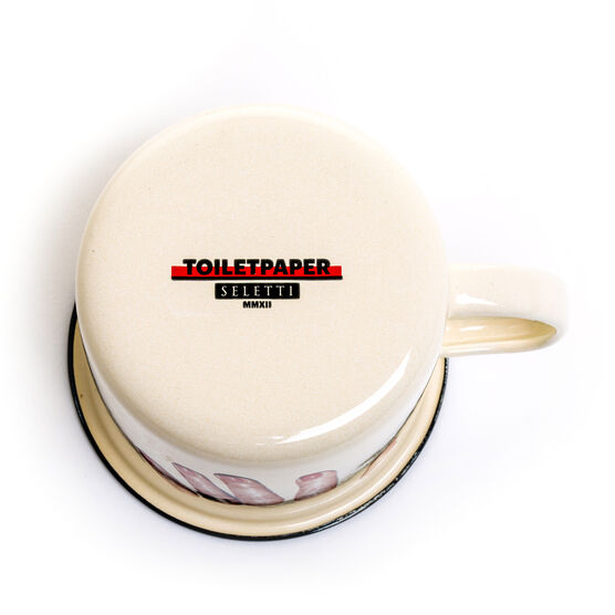 Fingers enamel mug