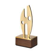 Wings brass object