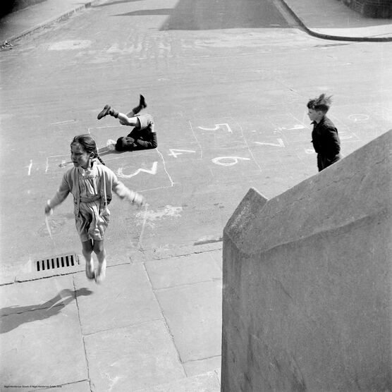 Nigel Henderson: Gillian Alexander skipping, Bow