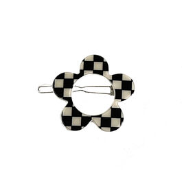 Checkered flower hair clip
