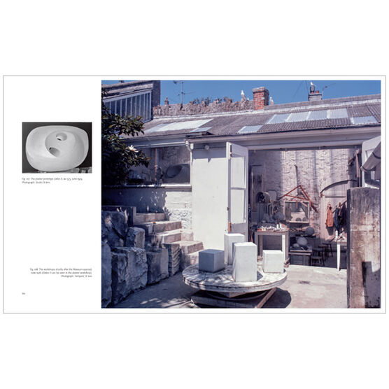 Barbara Hepworth Sculptor In The Studio Books Tate Shop - 