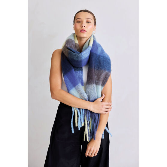 Navy check wide scarf