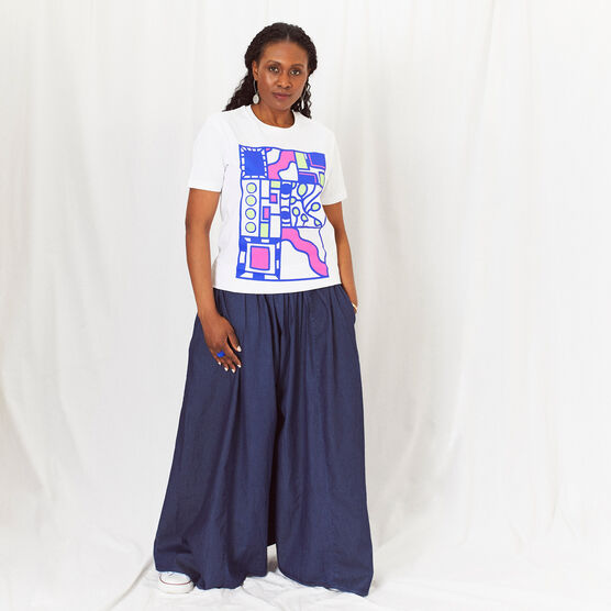 White T-Shirt (M) Pink Pattern - Kemi Telford 