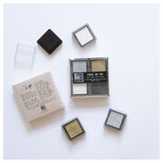Metallic and monochrome chroma ink pad set