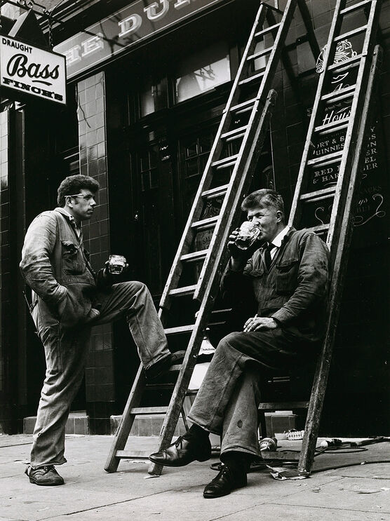 Dorothy Bohm: Notting Hill, London c.1960