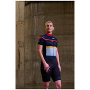 Women's Spencer cycling jersey lifestyle