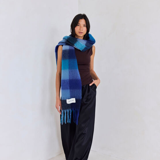 Reykjavik blue checked scarf