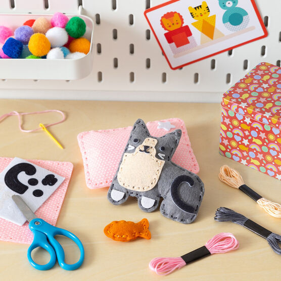 Mini kitten craft tin