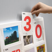 Tate perpetual postcard calendar