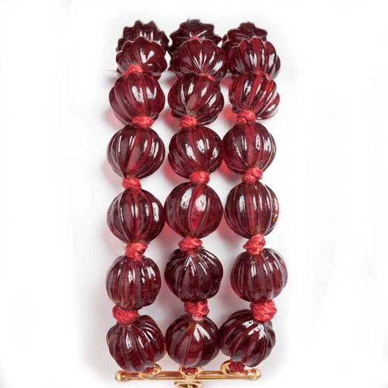 Glass bead bracelet - red