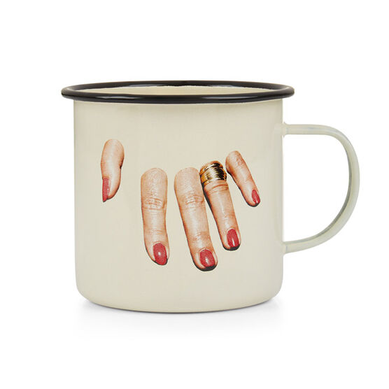 Fingers enamel mug