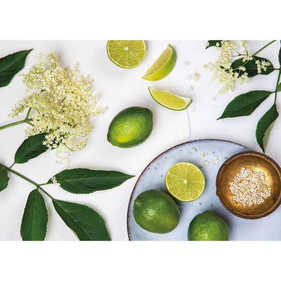 Victor Pasmore elderflower & lime scented candle